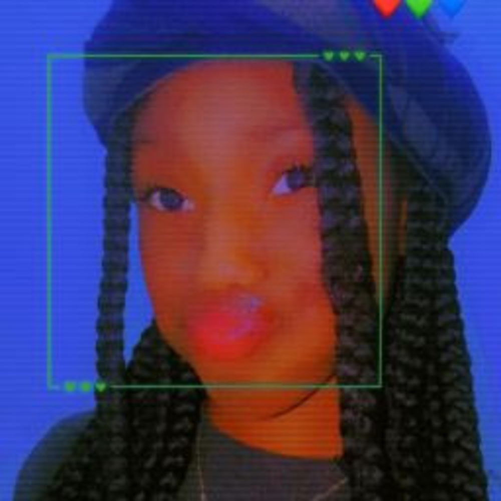 Meet your Posher, Miada